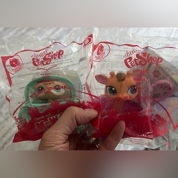 NIP Littlest Pet Shop (Lot of 2) Giraffe and Armadillo - Picture 1 of 7